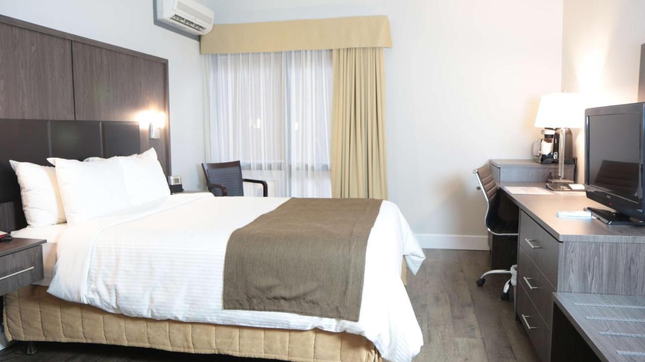 Best Western Laval-Montreal & Conference Centre Εξωτερικό φωτογραφία