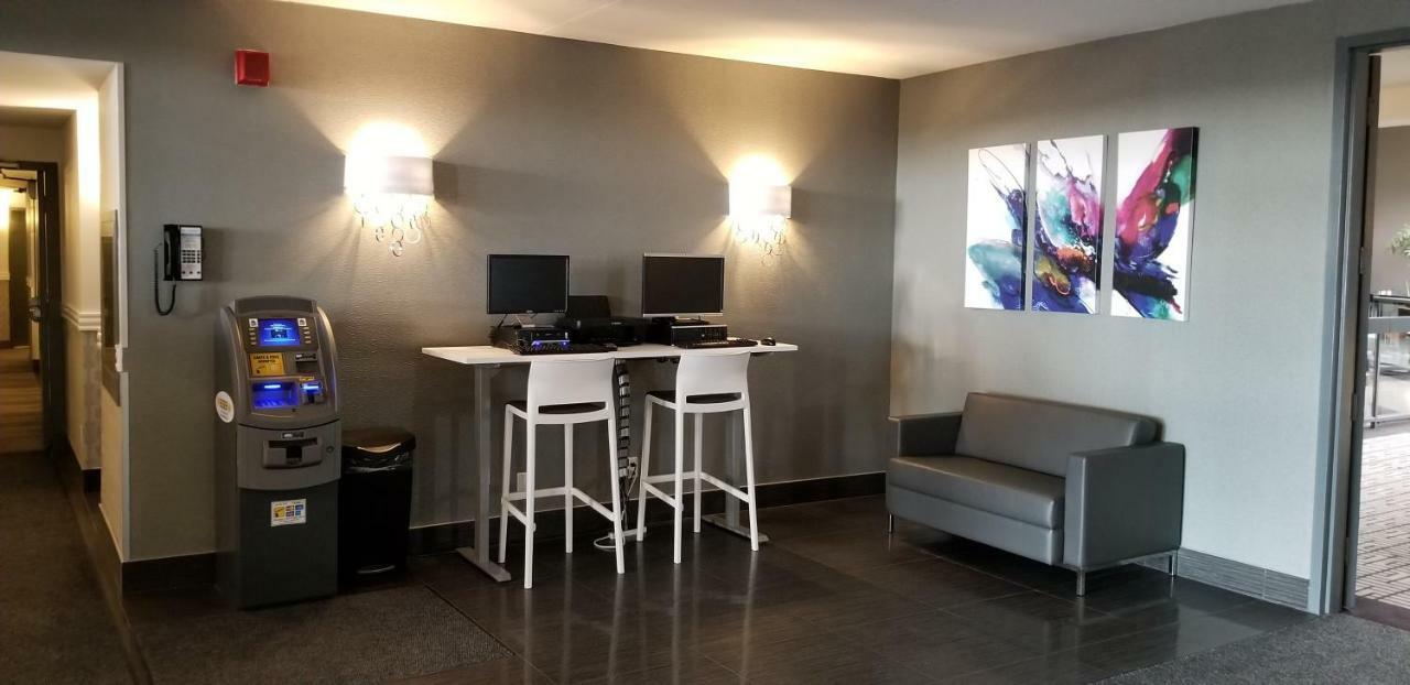 Best Western Laval-Montreal & Conference Centre Εξωτερικό φωτογραφία