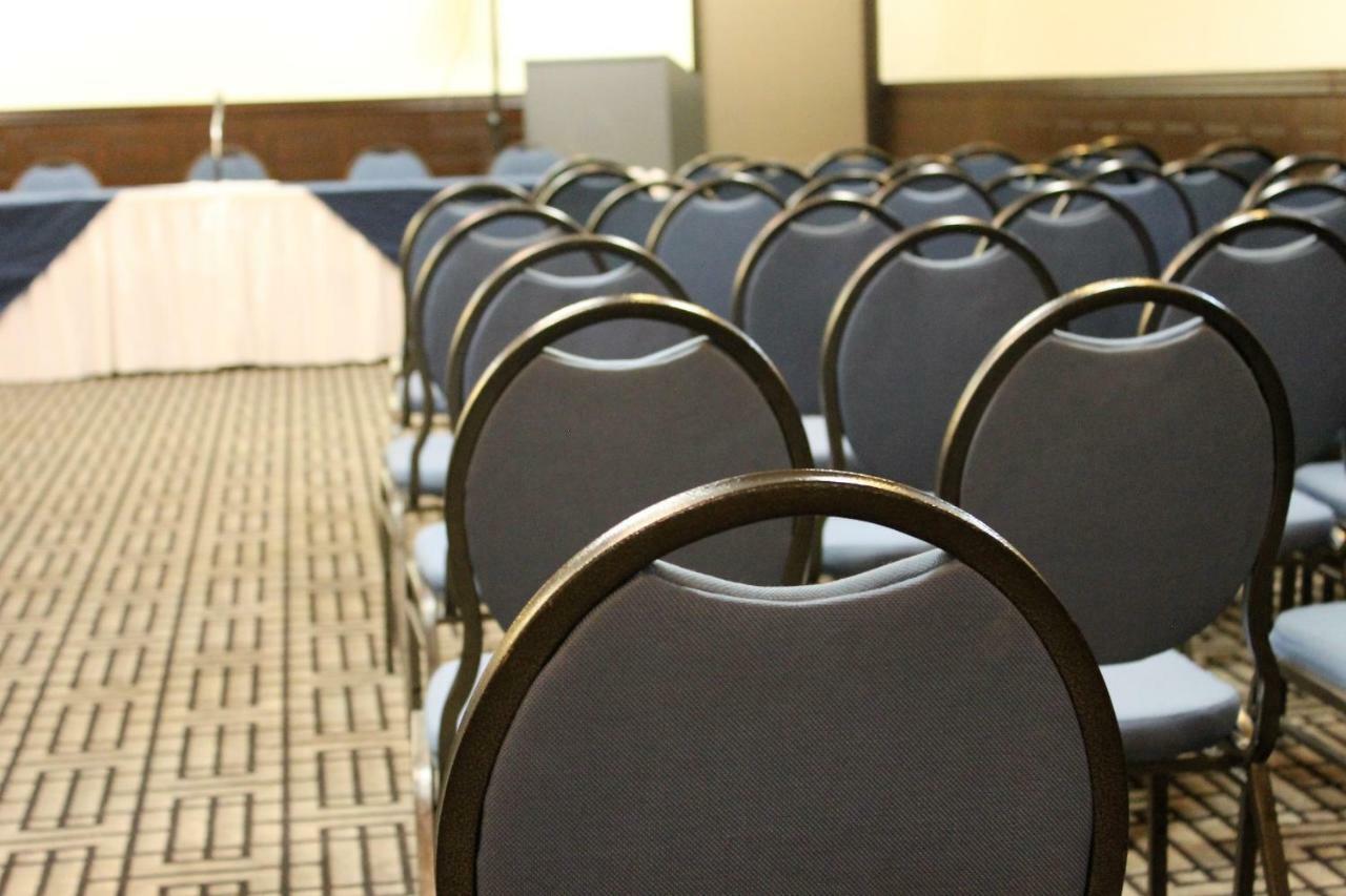 Best Western Laval-Montreal & Conference Centre Εξωτερικό φωτογραφία