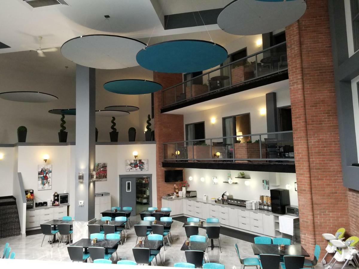 Best Western Laval-Montreal & Conference Centre Εξωτερικό φωτογραφία