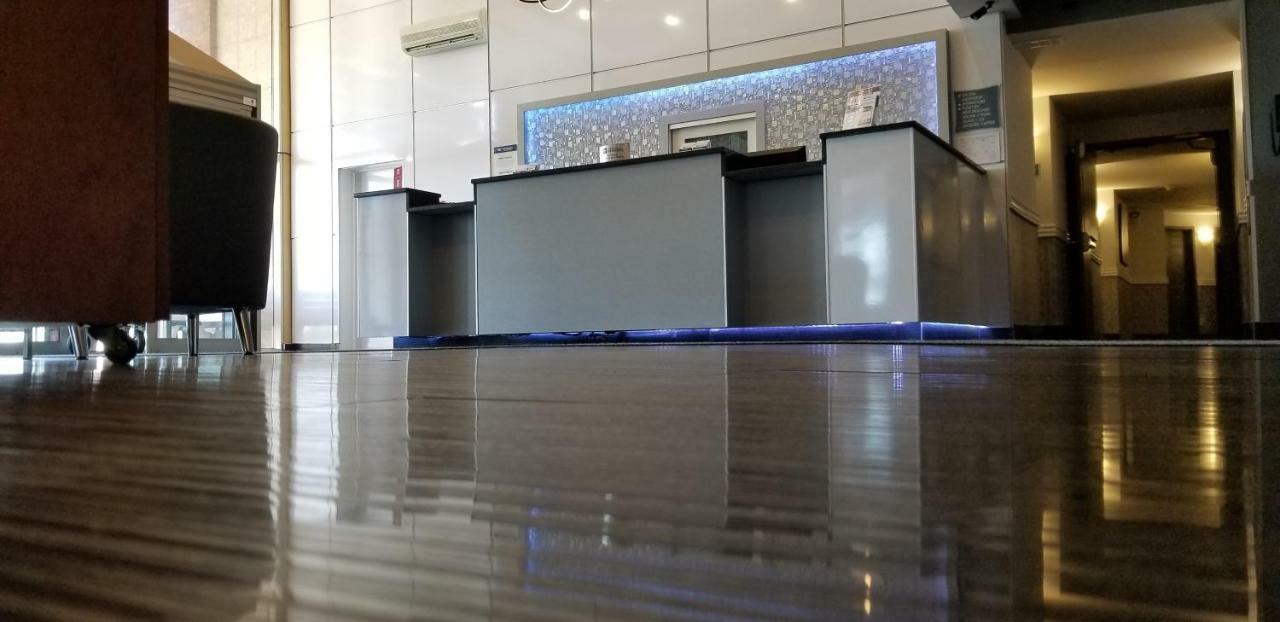 Best Western Laval-Montreal & Conference Centre Εξωτερικό φωτογραφία