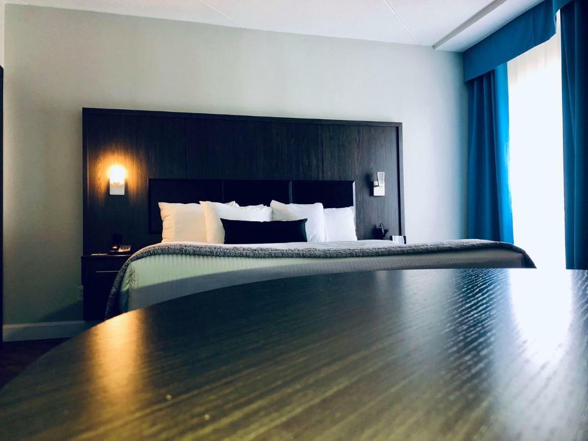 Best Western Laval-Montreal & Conference Centre Εξωτερικό φωτογραφία