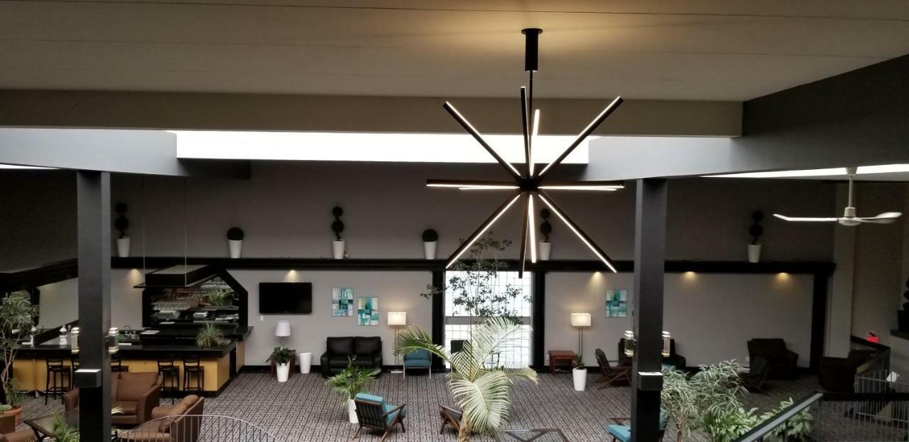 Best Western Laval-Montreal & Conference Centre Εξωτερικό φωτογραφία